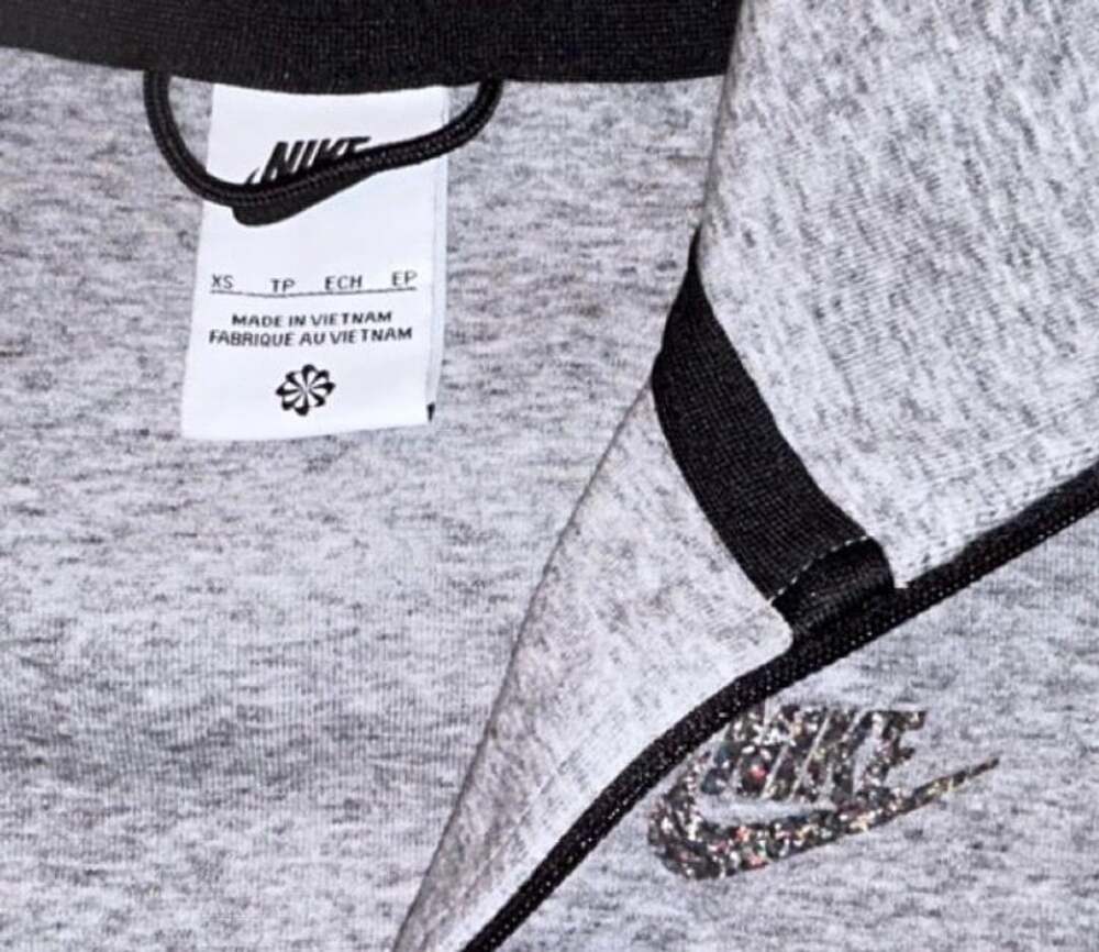 Nike Tech Fleece 1/2 Zip Pullover Size XS Gray